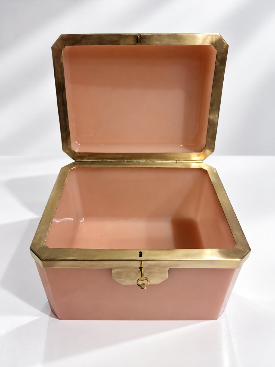 Très GRAND Coffret en Opaline Rose et monture en Laiton Dorée, avec sa clé d'origine -photo-6