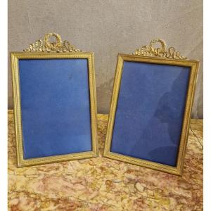 Paire de Cadres en Bronze doré à fond Bleu , en Parfait état 