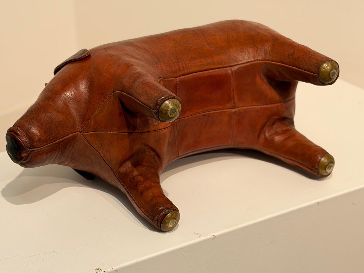 Repose pieds en cuir, Dimitri Omersa-photo-1