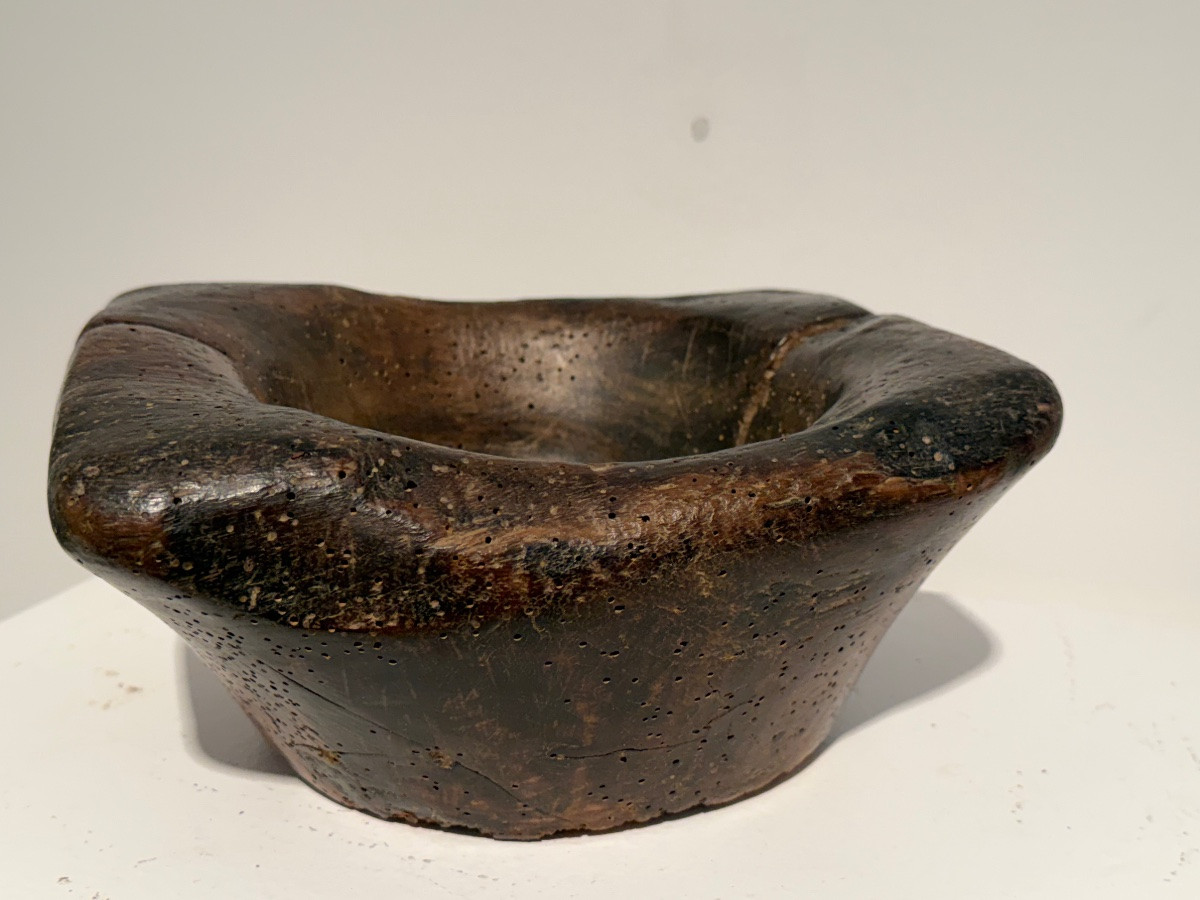 Ancien mortier en bois-photo-4