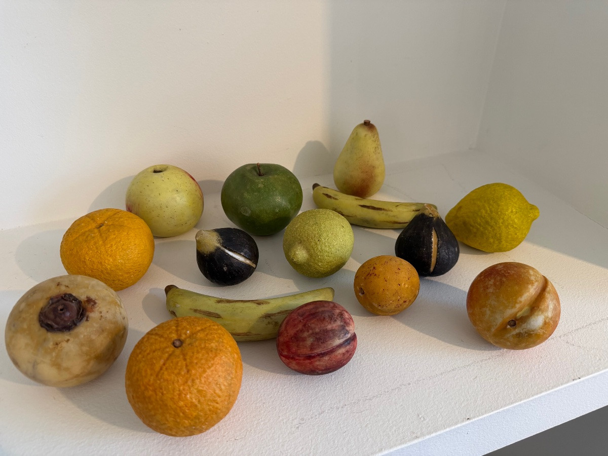 Ensemble de fruits en marbre-photo-2