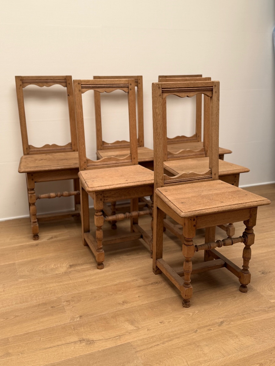 6 Chairs-photo-1