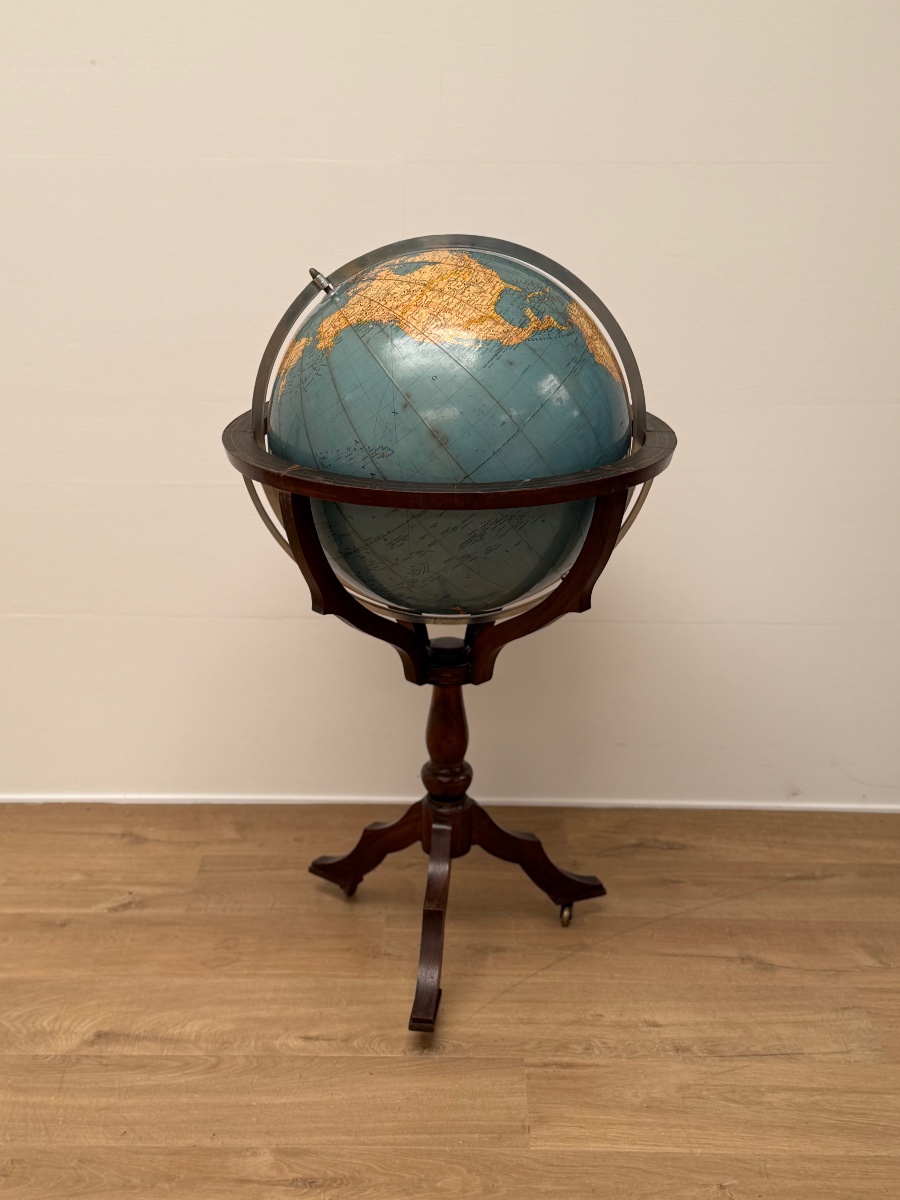 Globe-photo-2