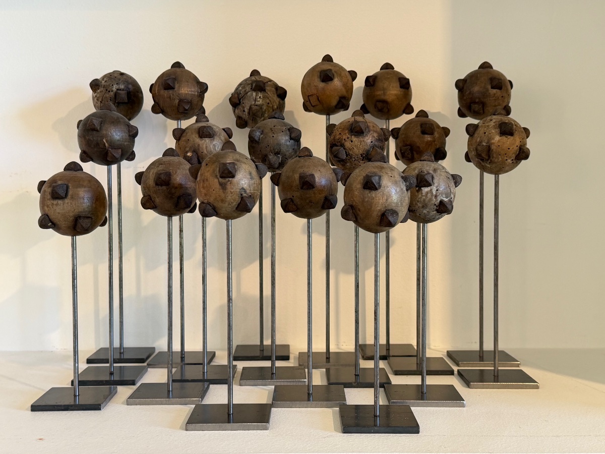 Collection Of Decorative Objects-photo-2