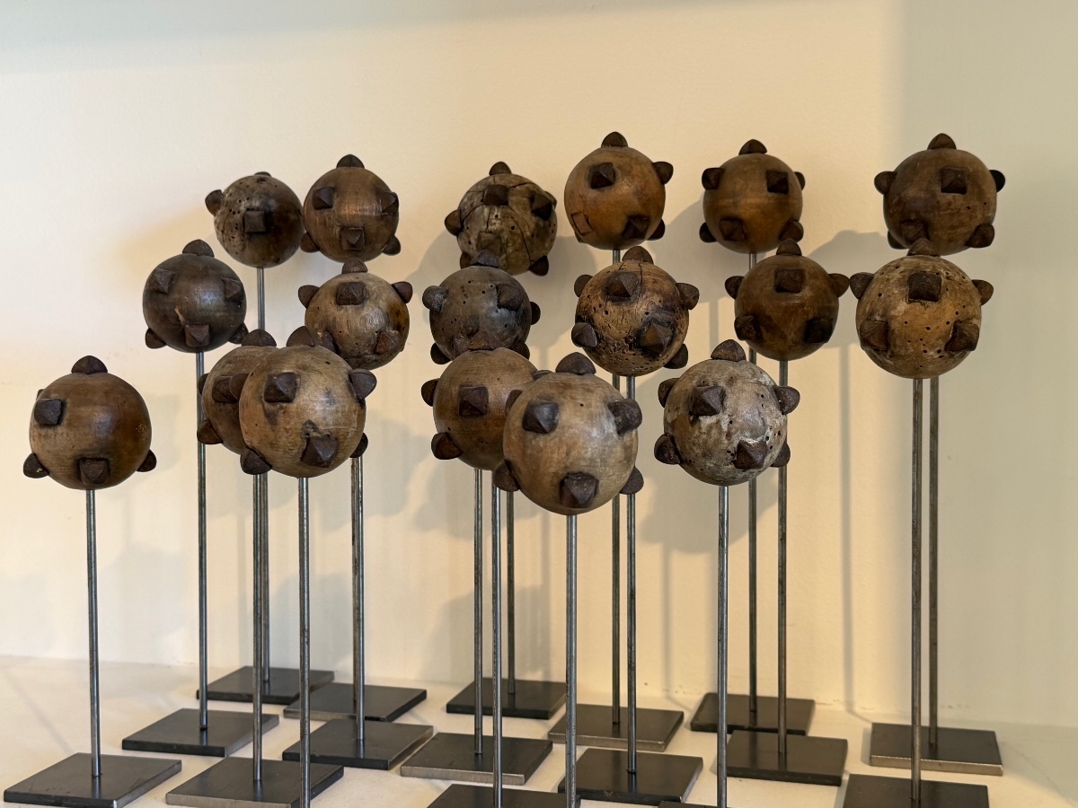 Collection Of Decorative Objects-photo-4