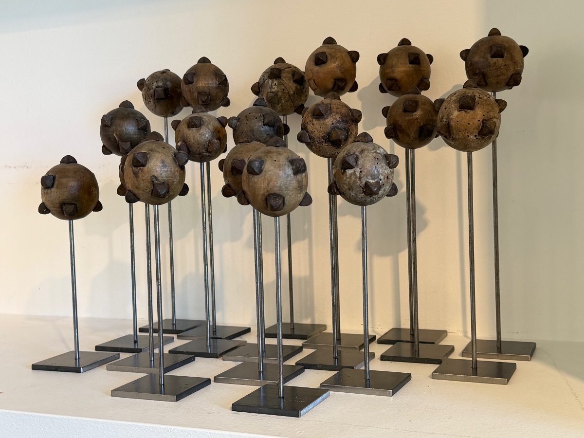 Collection Of Decorative Objects-photo-7