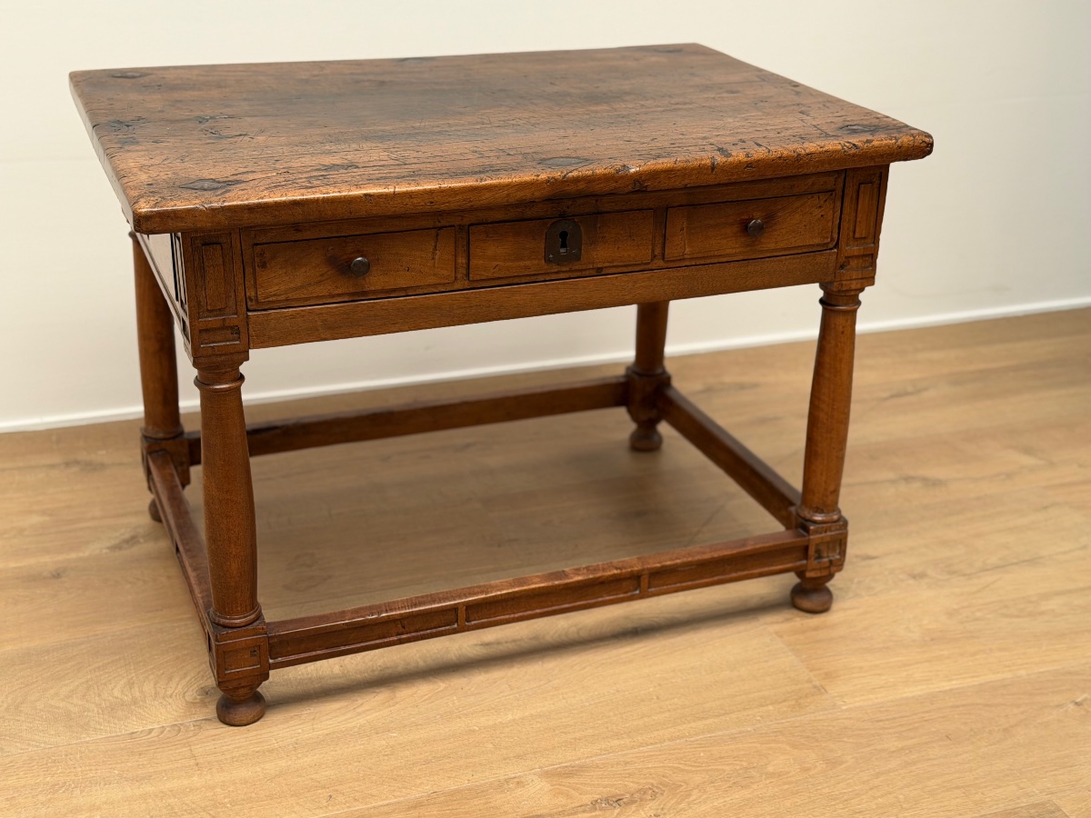 Coffee Table-photo-3