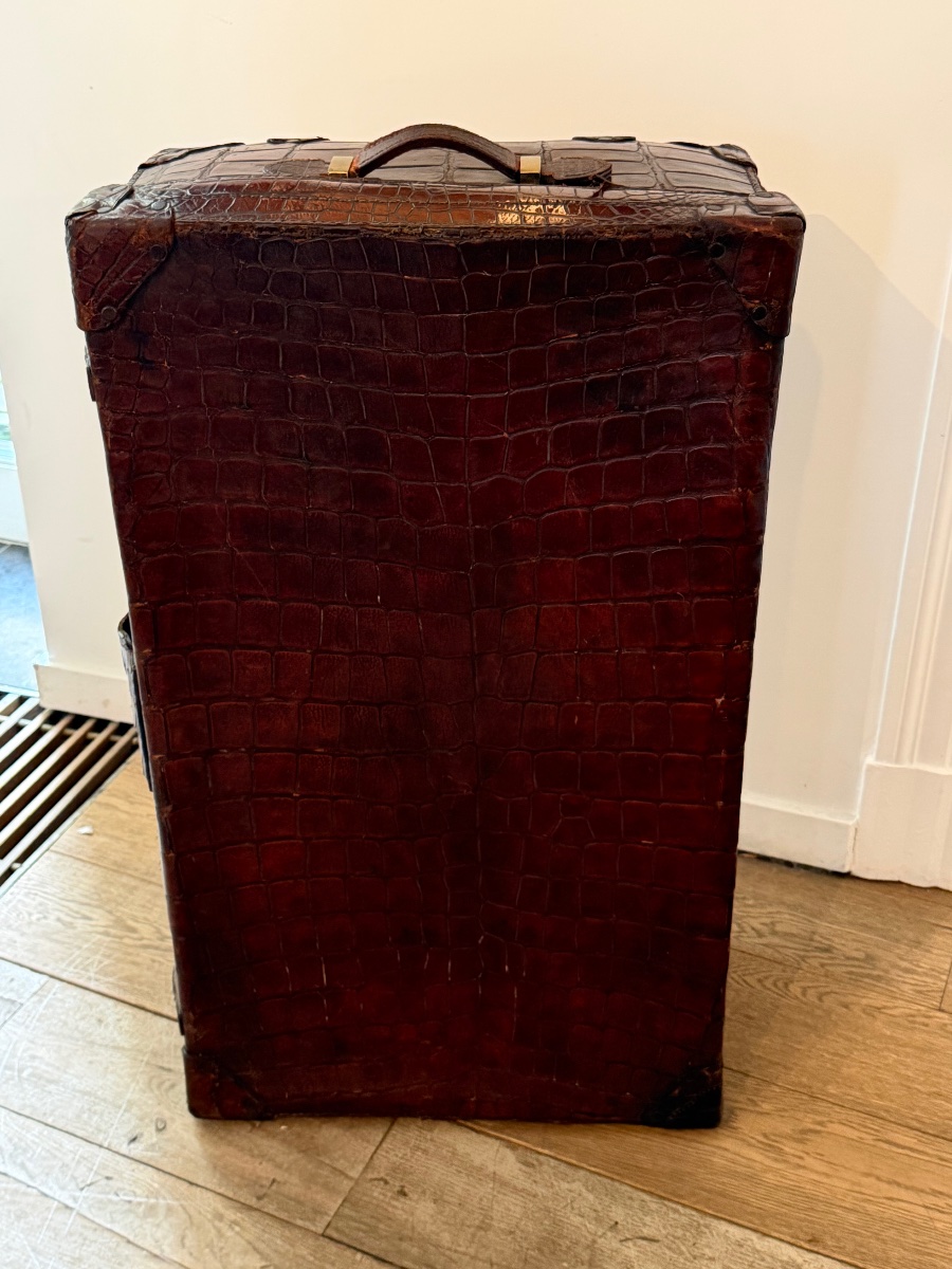 Antique Suitcase-photo-5