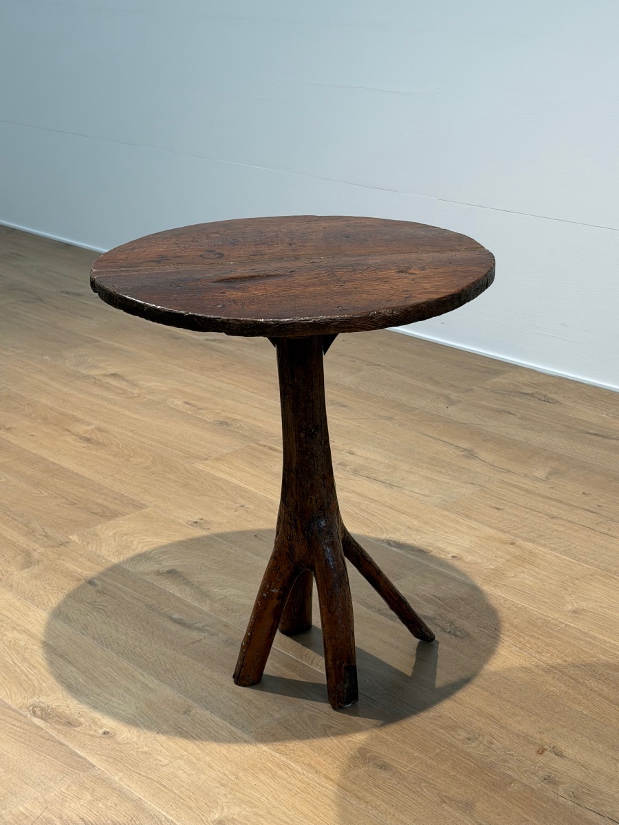 Primitive Table-photo-2