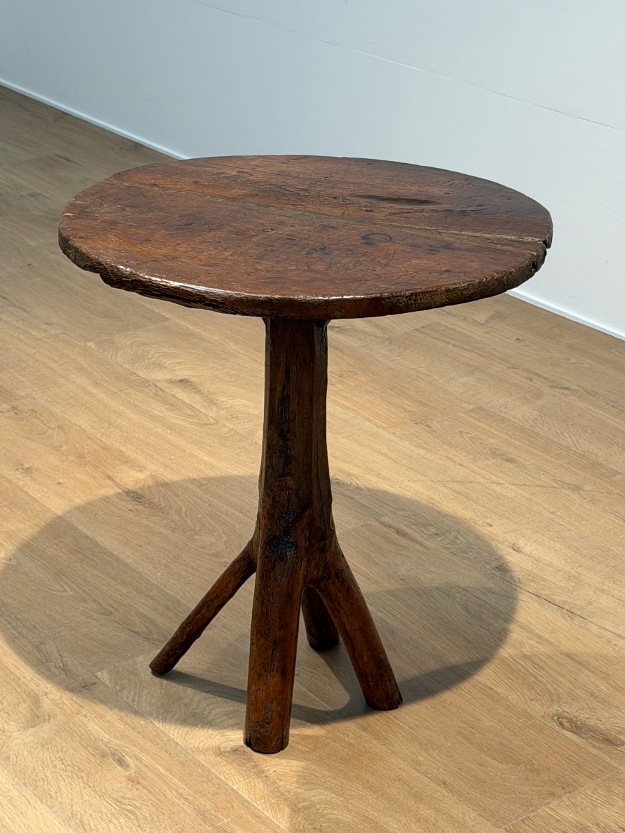 Primitive Table-photo-3