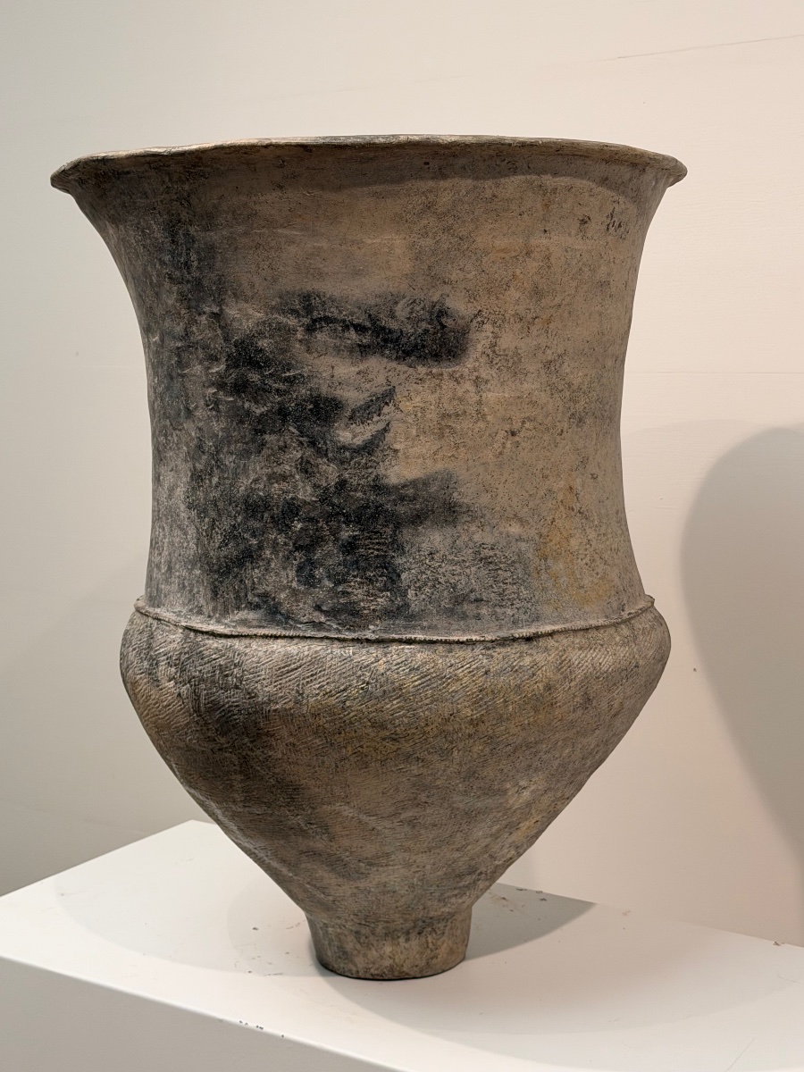 Antique Urn -photo-2