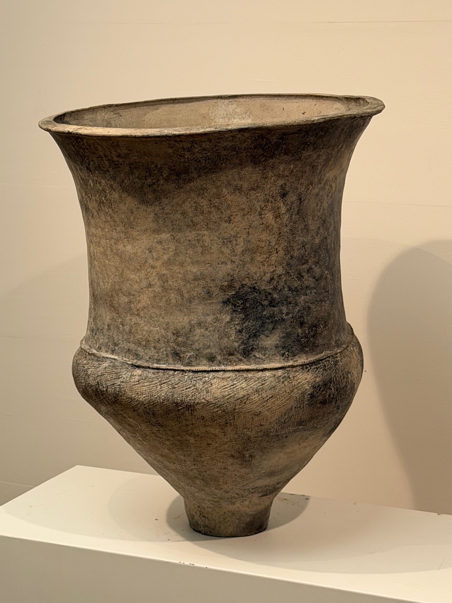 Antique Urn -photo-3