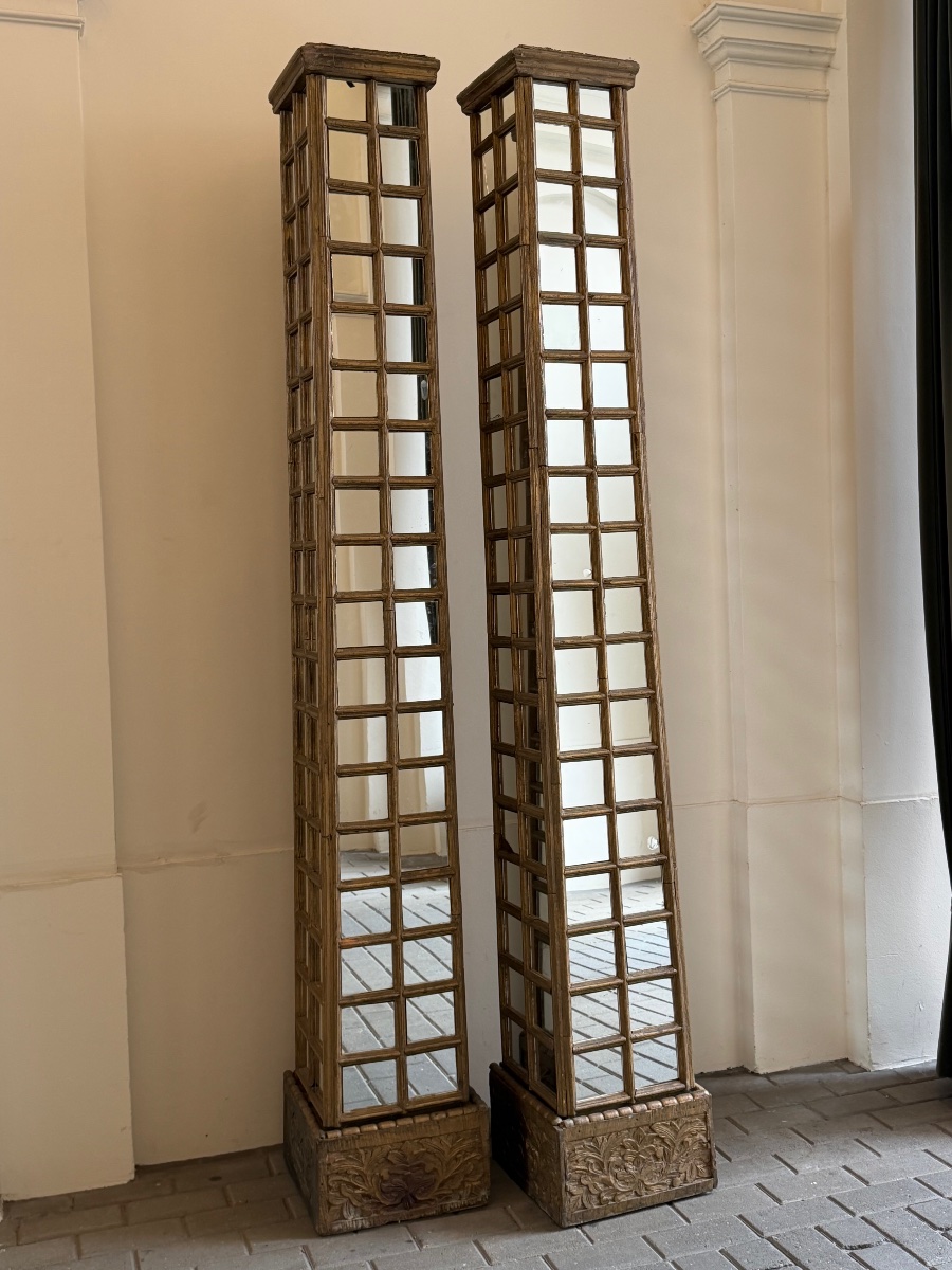 Pair Of Columns-photo-4