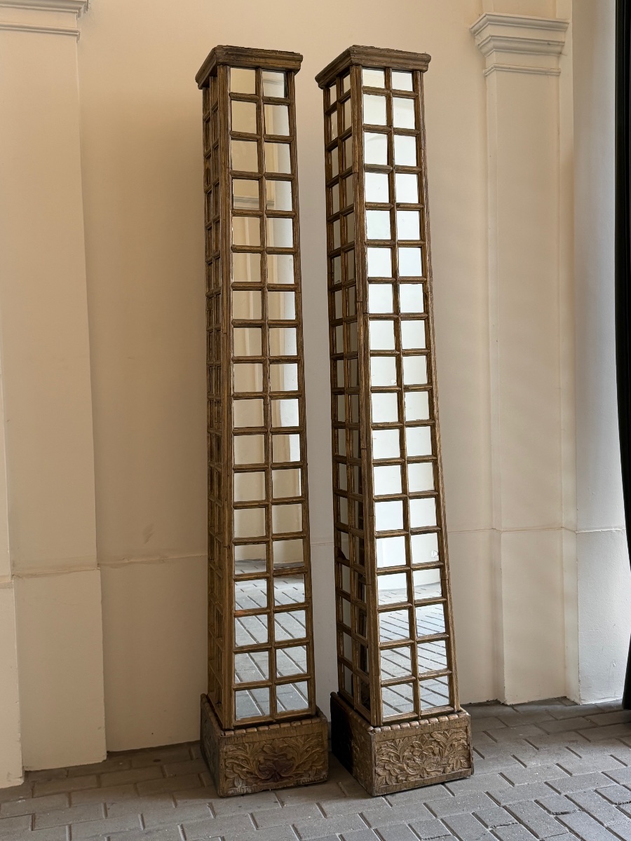 Pair Of Columns-photo-5