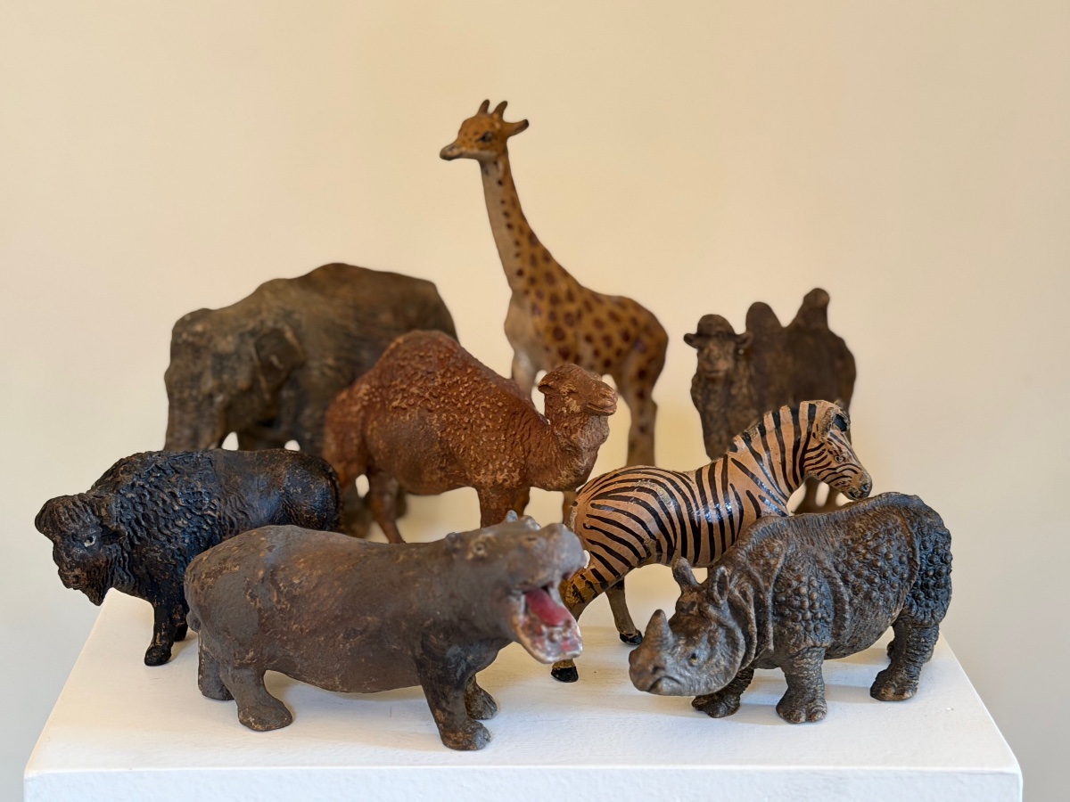 Ensemble de figurines animalieres