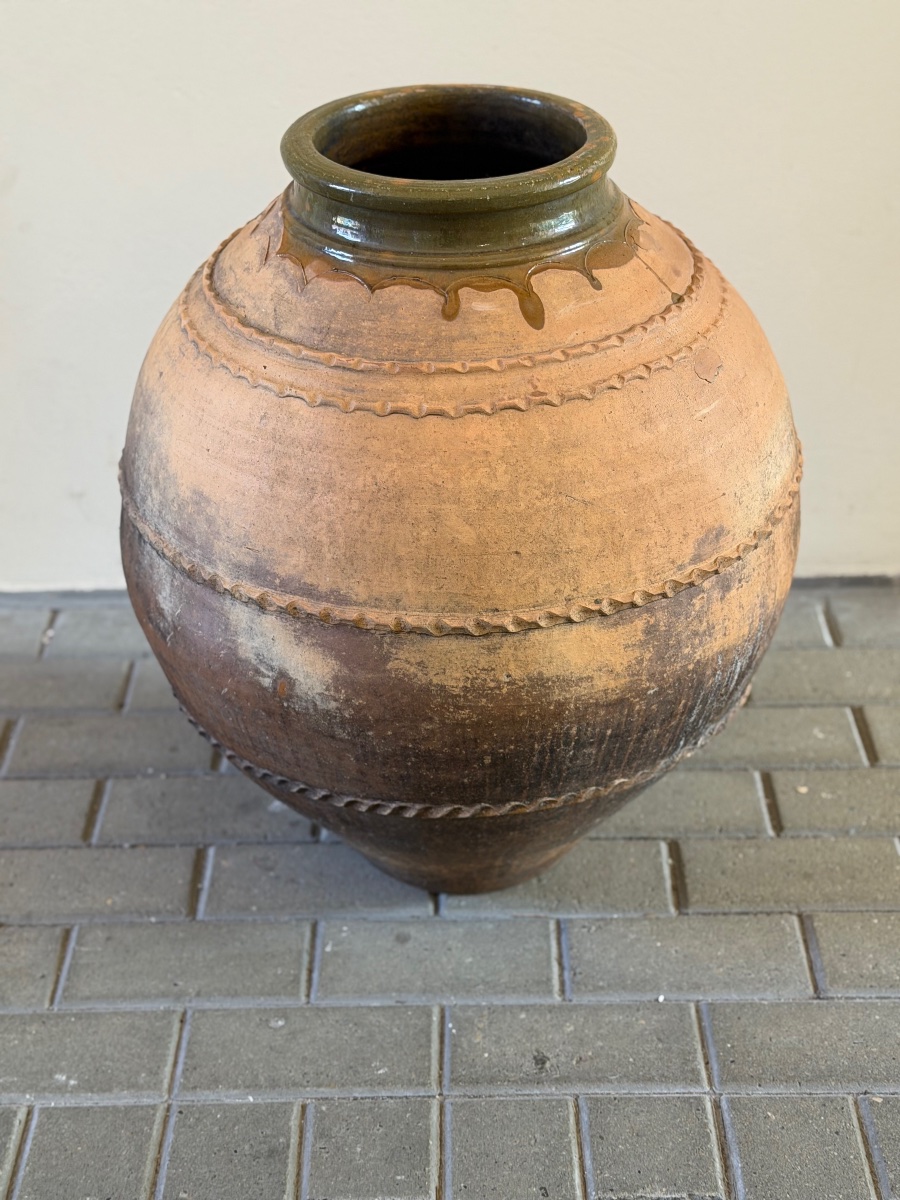 Large Terracotta Jar-photo-4