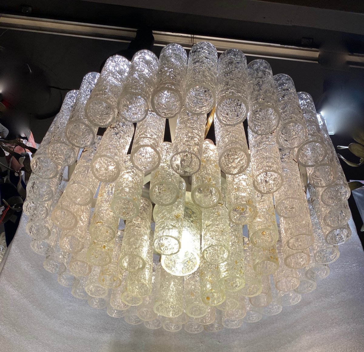 1970′ Chandelier Doria 4 Levels 78 Blown Glass Crystals Design Venini Murano-photo-4