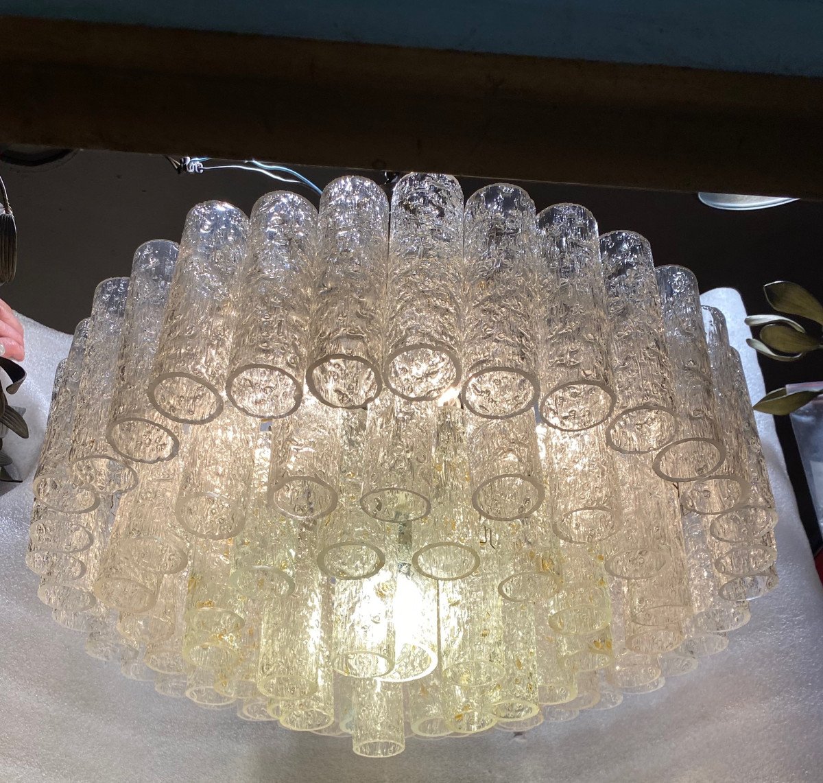 1970′ Chandelier Doria 4 Levels 78 Blown Glass Crystals Design Venini Murano