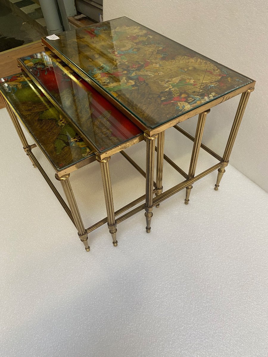 1950′ Series Of 3 Nesting Tables With Mongol Warrior Paintings Maison Baguès In Gilt Bronze,-photo-5