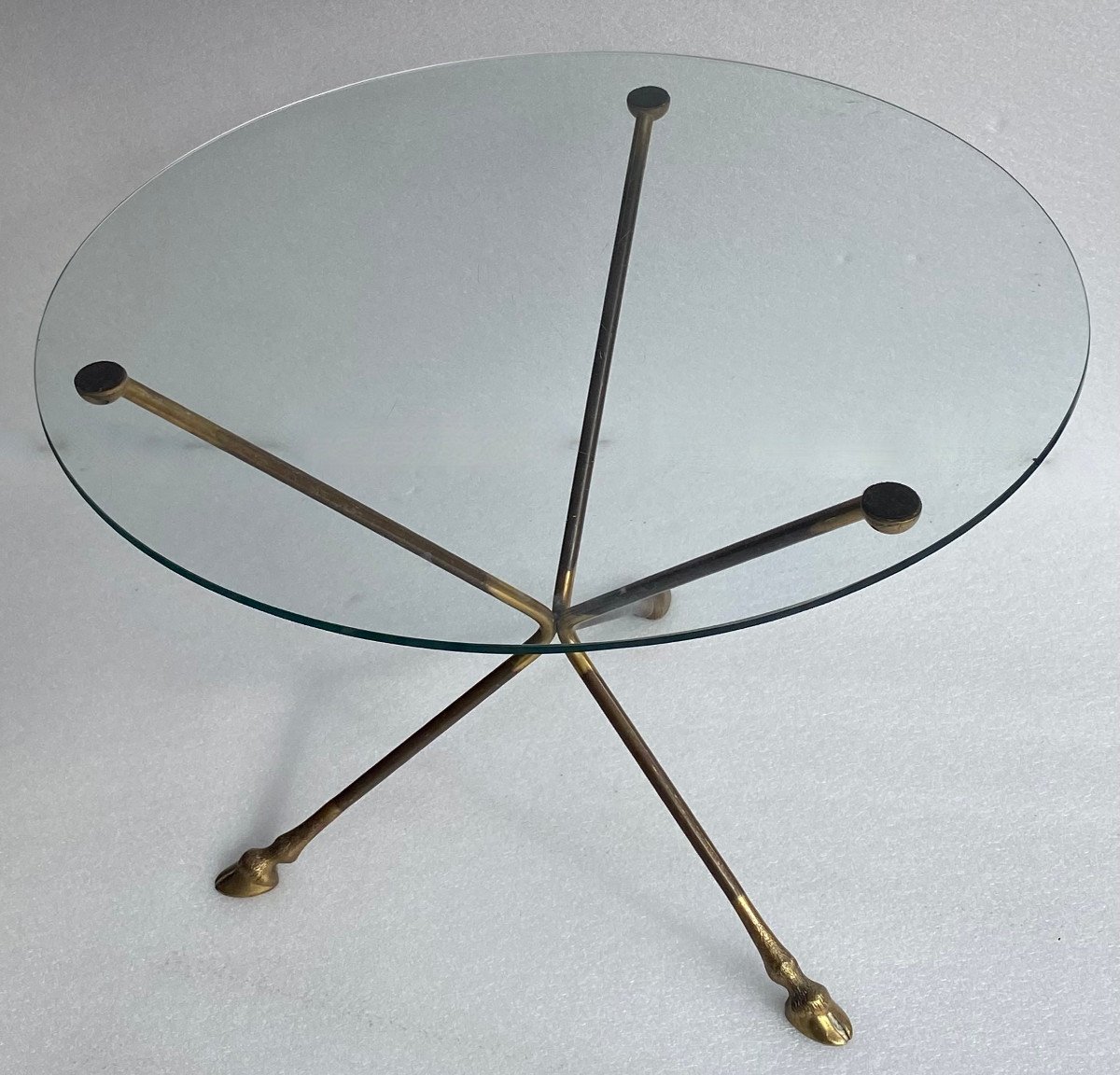 1970′ Guéridon Bronze Doré Et Patiné Plateau Verre Maison Charles Ou Jansen H 43 Diam 60 Cm