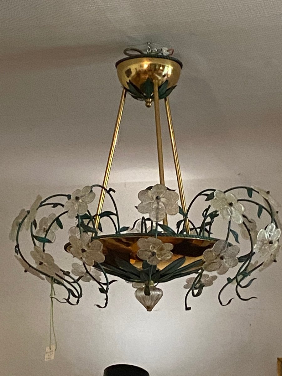 1970′ Series Of 3 Golden Brass Chandeliers Maison Bagués Or Banci Style Colored Glass Flowers-photo-2