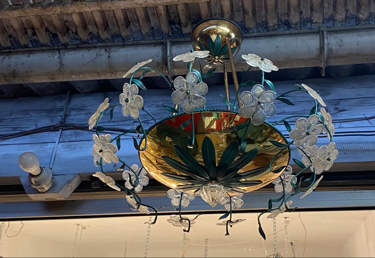 1970′ Series Of 3 Golden Brass Chandeliers Maison Bagués Or Banci Style Colored Glass Flowers-photo-4