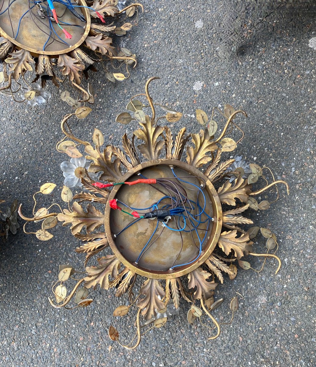 1970′  Pair Of  Wall Lamps Decorated With Flowers And Leaves In Golden Metal And Glass -photo-5