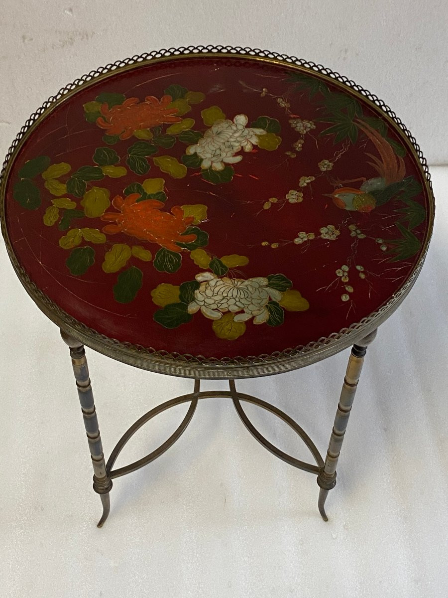 1950/70′ Bronze Coffee Table With Bamboo Decor, Red Chinese Lacquer Top, Maison Baguès Style, ø 40-photo-2