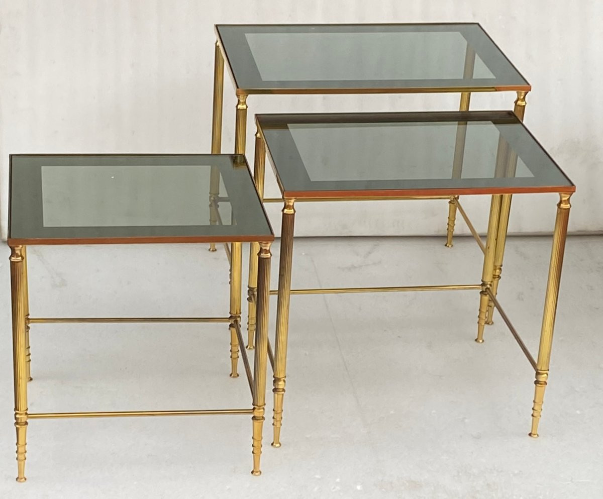 1970′ Set Of 3 Gilt Bronze Nesting Tables With Smoked Glass Tops-photo-4