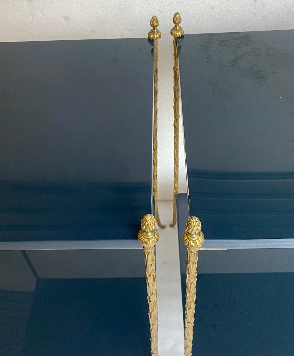 1970′ Paire De Tables Maison Charles Signée  En Bronze Doré Avec Plateaux Laque Bleue 42X42XH62-photo-3