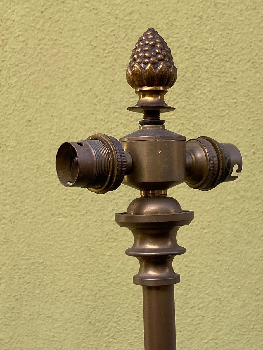 1970′ Neoclassical Floor Lamp In Bronze And Amber Bakelite Maison Jansen H 170 Cm-photo-4