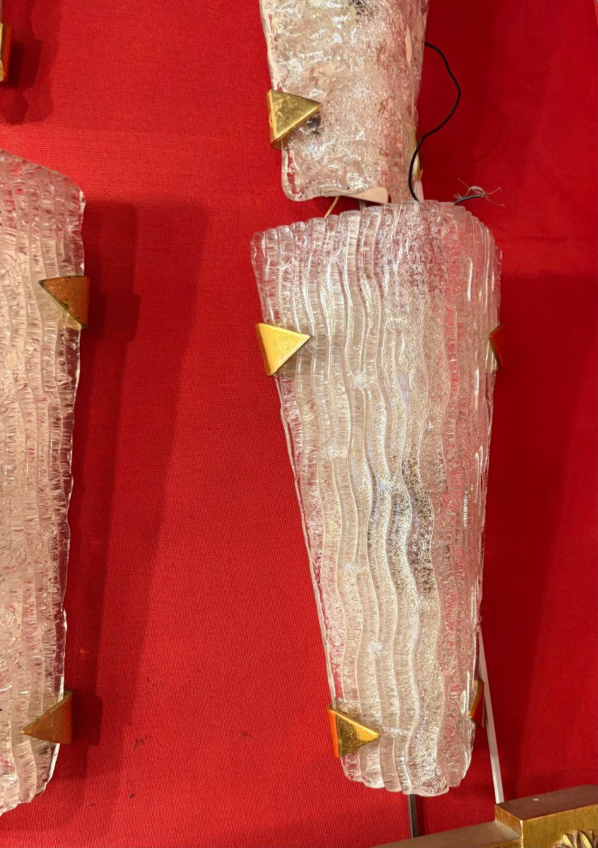 1950/70′ 2 Sets Of 3 Dlg Murano And Kalmar Frosted Glass Wall Sconces With Gilded Brass Claws-photo-8