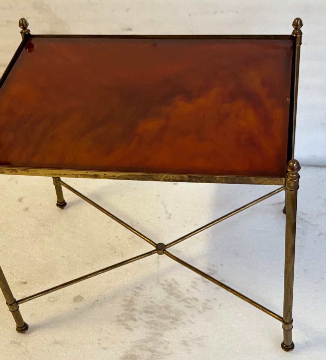 1970′ Table Maison Baguès En Bronze Doré, Plateau Bakélite Façon Ambré 38 X 50 X H 46 cm -photo-1
