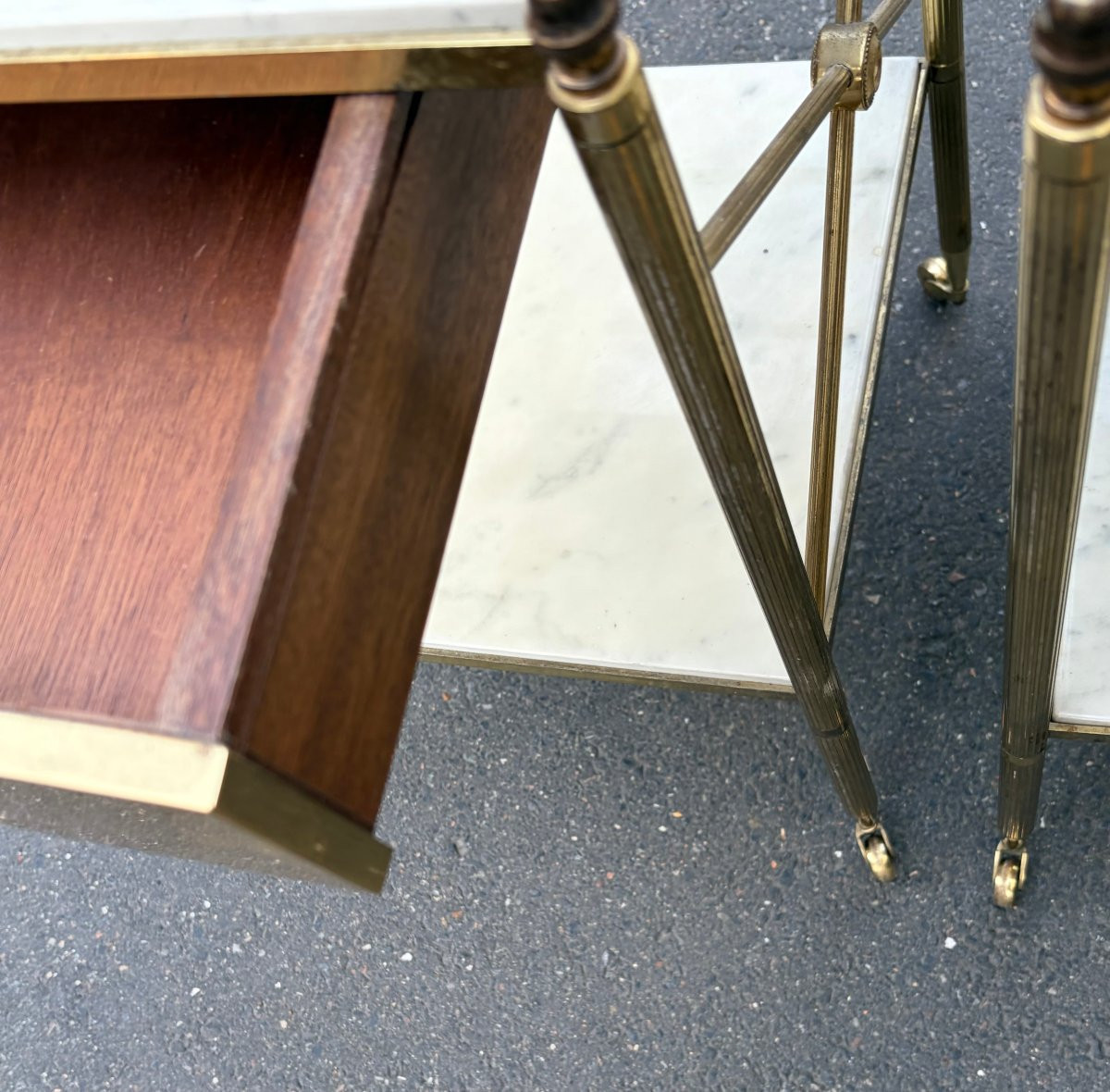 1950/70′ Paire De Bouts De Canapés, Bronze Tiroir Maison Baguès Plateaux Marbre 37 X 33 X H 59 -photo-5