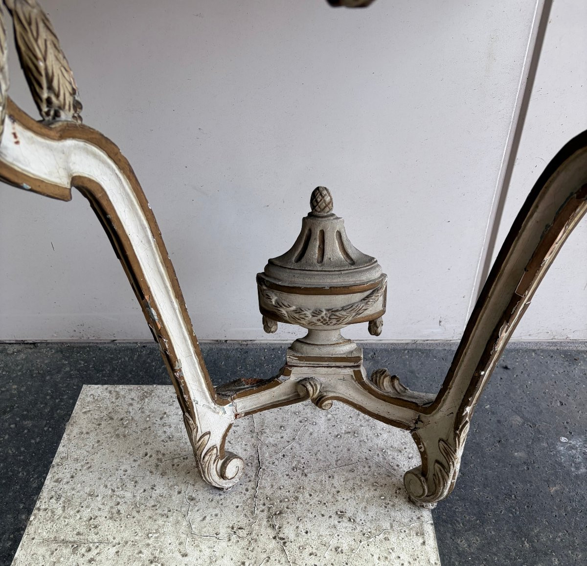 Louis XVI Console Table, 18th Century, Painted Wood, Needs Restoration.-photo-4