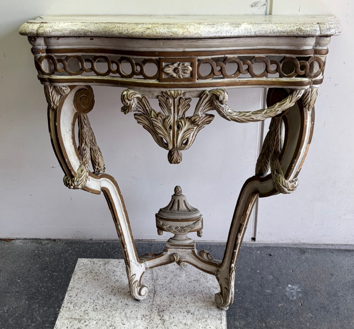 Louis XVI Console Table, 18th Century, Painted Wood, Needs Restoration.