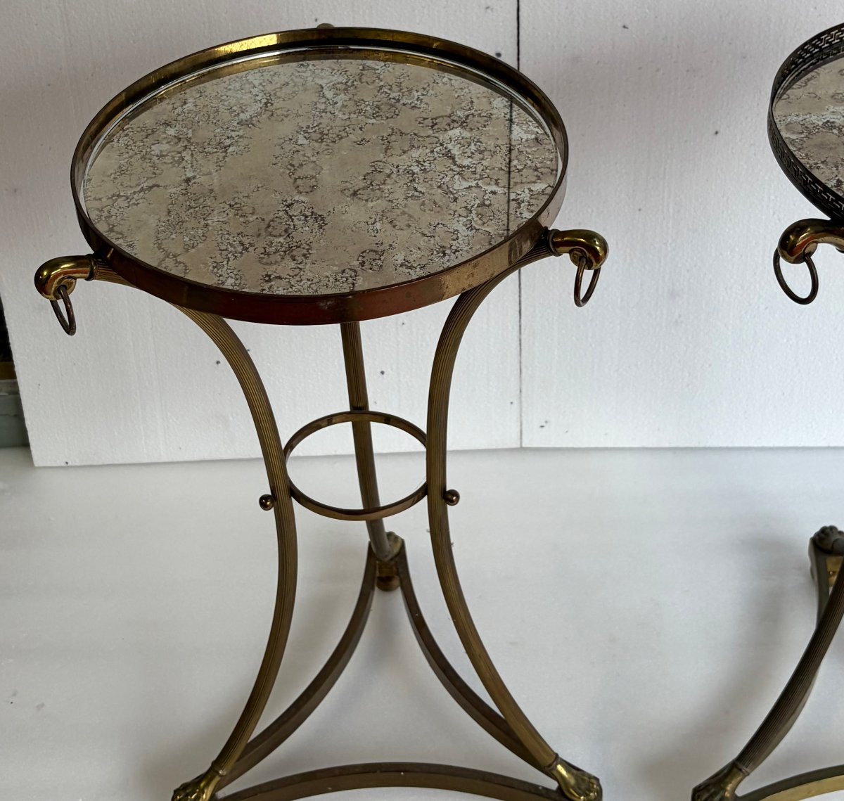 1950/70 Paire de Guéridons Ou Similaires Style Maison Jansen Bronze Doré Plateaux Miroirs Agés-photo-2