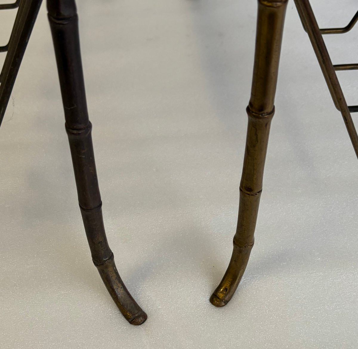 1970s Pair Of Baguès Bronze Magazine Racks With Smoked Glass Top, 50 X 25 X 48 Cm (h)-photo-4