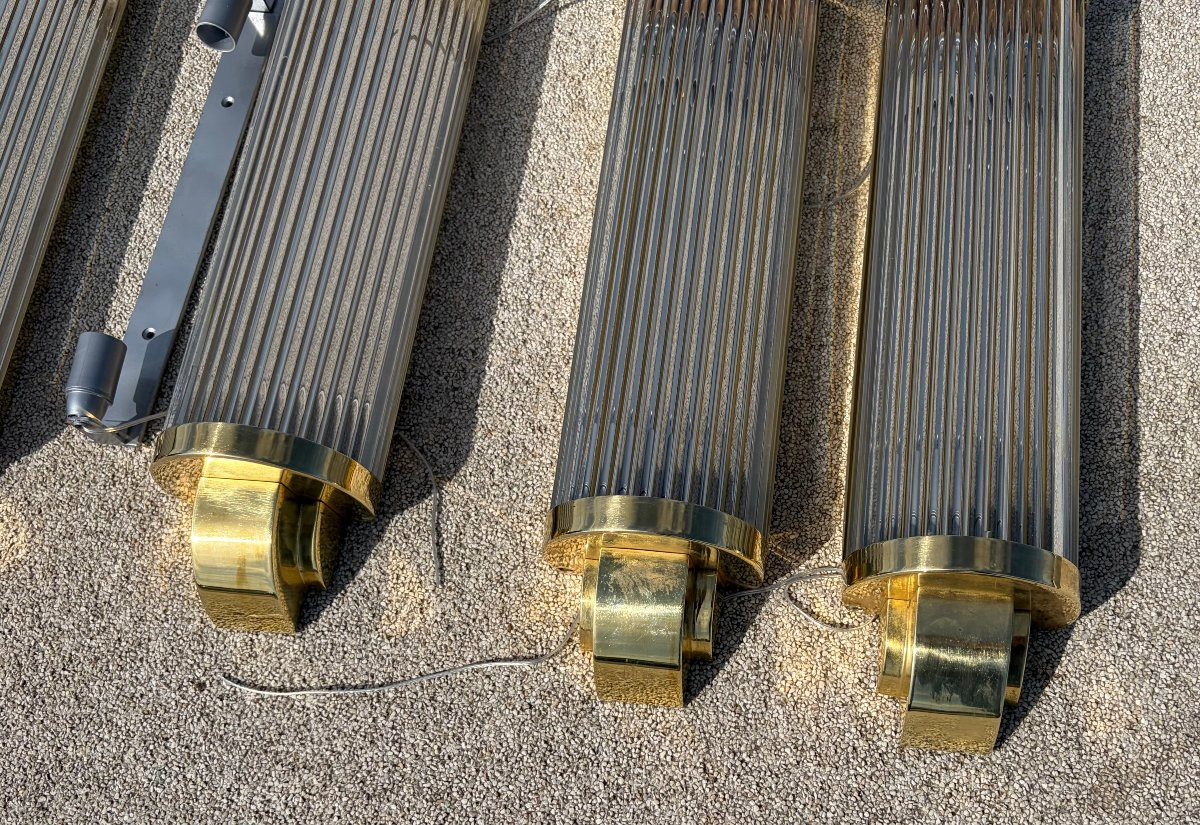 1970' Série De 4 Appliques En Laiton Ou Bronze A Tubes De Verre Style Genet Michon Ou Petitot-photo-2