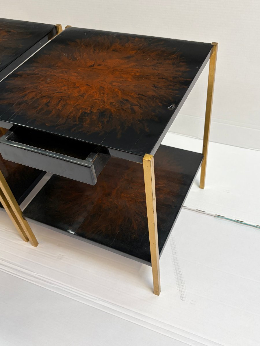 1970′ Paire De Tables A Tiroir Maison Charles Signée En Bronze Doré Avec Plateaux Décor De Feu-photo-8