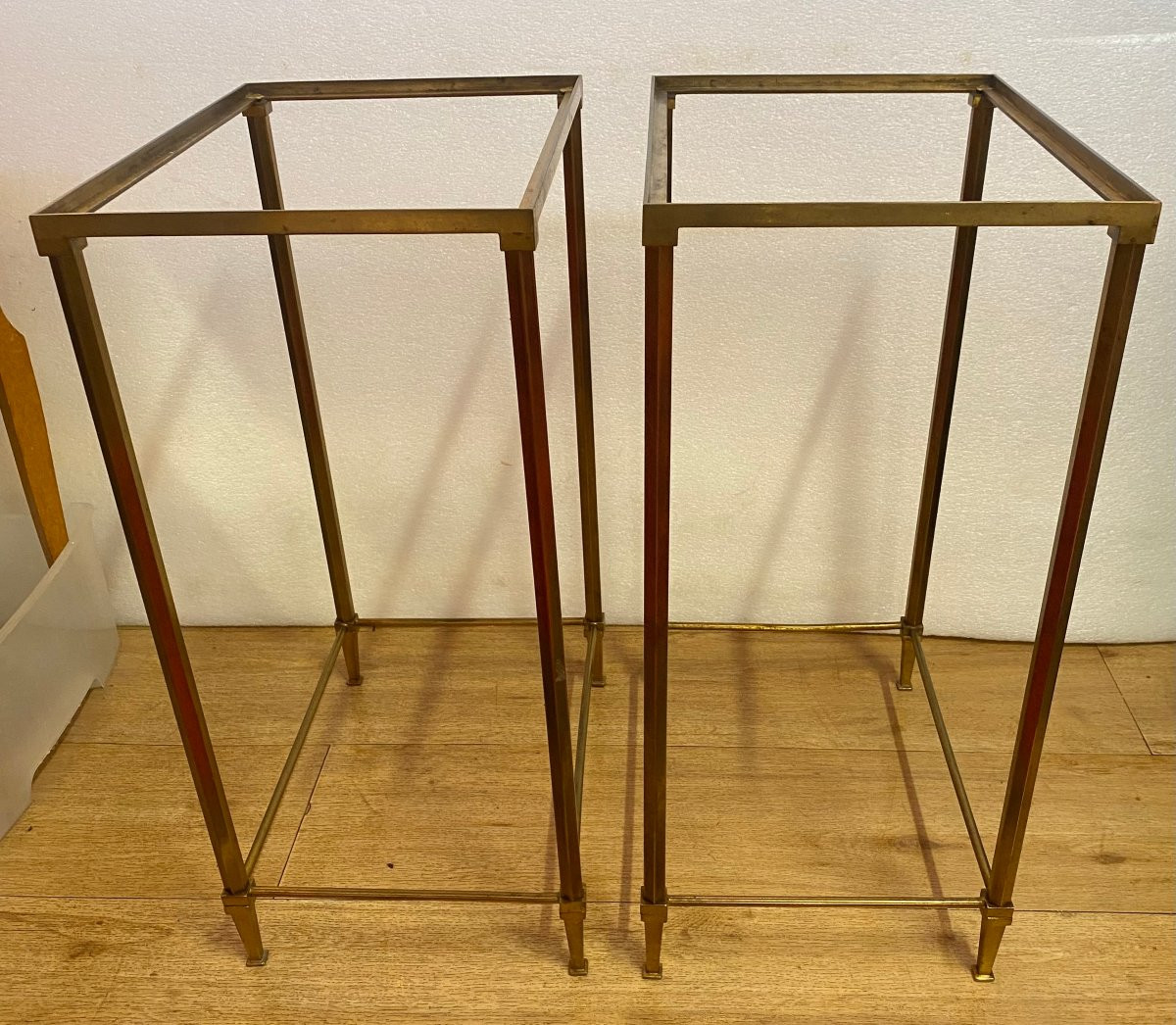 1970s Pair Of Ramsay Brass End Tables With Tinted Glass Tops, 39.5 X 27.5 X H 60 Cm-photo-1