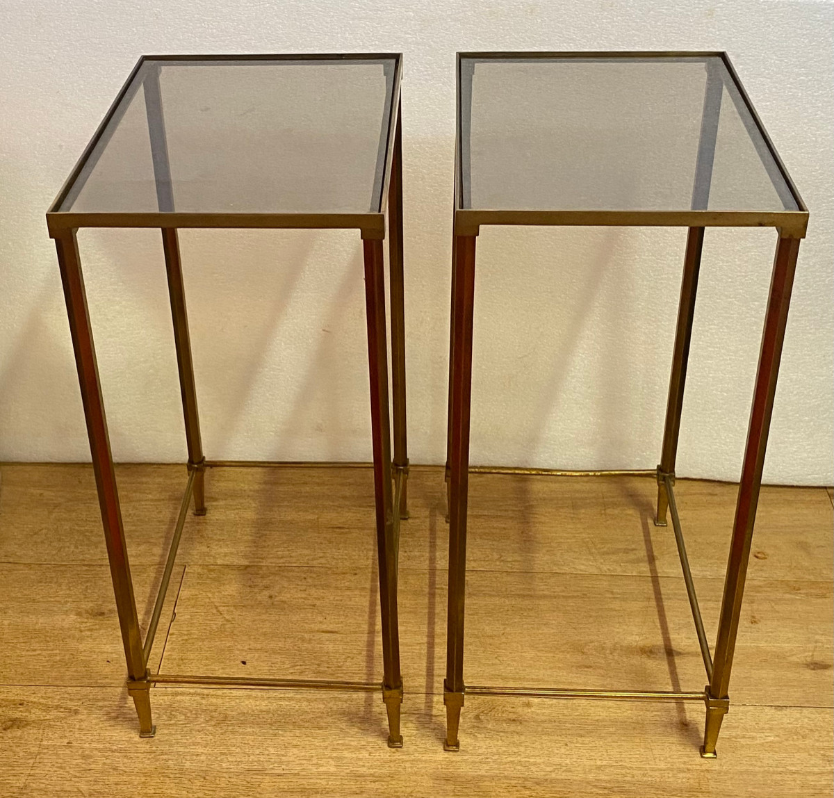 1970s Pair Of Ramsay Brass End Tables With Tinted Glass Tops, 39.5 X 27.5 X H 60 Cm