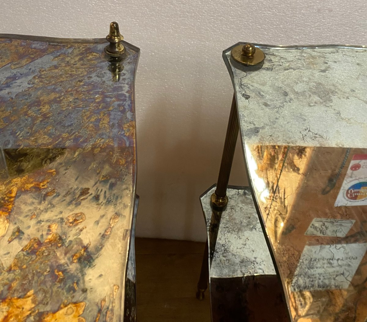 1970′ Paire Bouts  Canapés Maison Jansen Forme Arbaléte Plateaux Miroirs Vieillis 40 x32 x H 61-photo-1