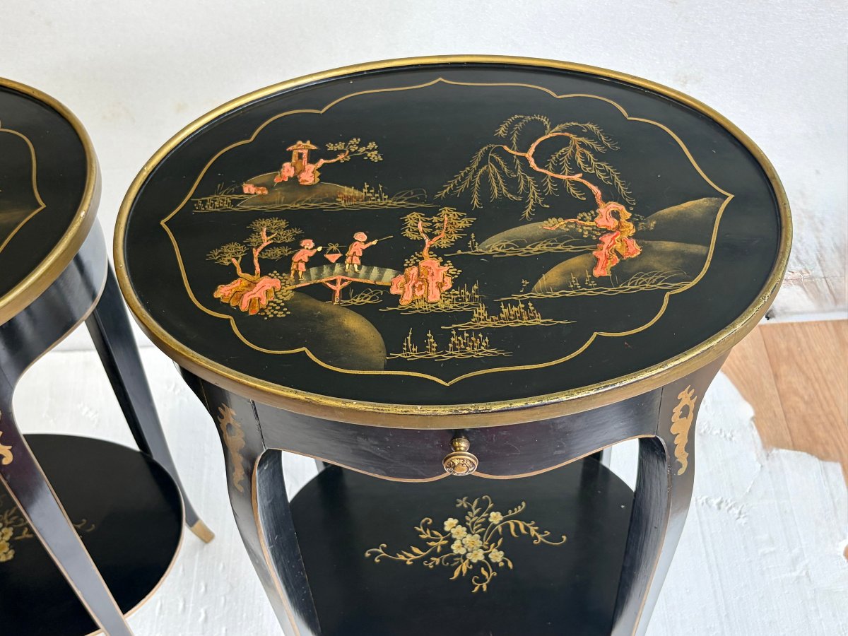 1970s: Pair Of Signed Maison Hirch Nightstands, Black Lacquered With Gold Chinese Decorations, 2nd Series-photo-2