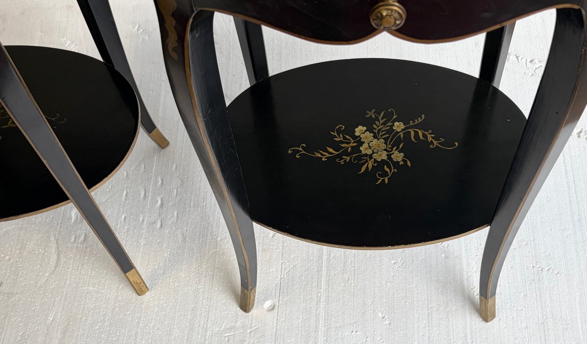 1970s: Pair Of Signed Maison Hirch Nightstands, Black Lacquered With Gold Chinese Decorations, 2nd Series-photo-1