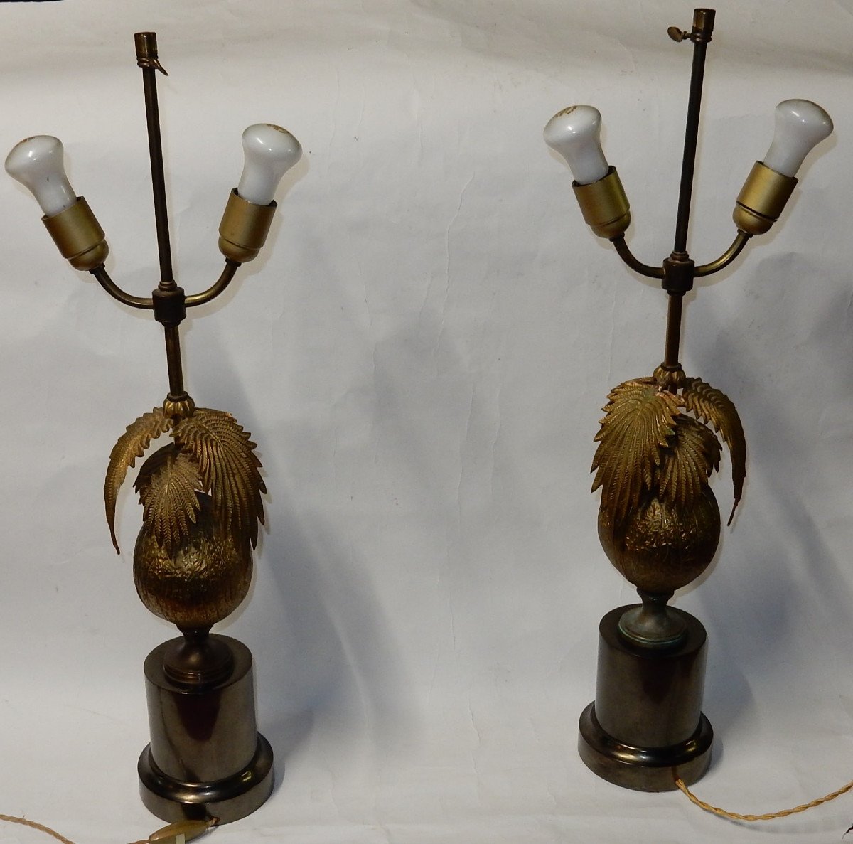 1970 ′ Pair Of Coconut Tree Lamps With Coconut Dlg Maison Jansen Or Charles Unsigned