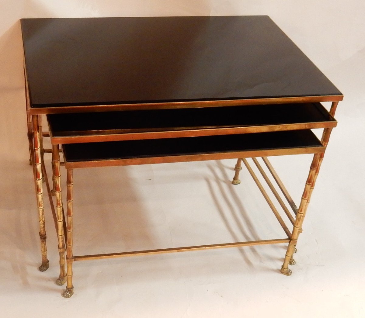 1970′ Série De Tables Gigognes Maison Baguès Modèle Bambou, 3 Plateaux Opaline Noire -67x46x45 