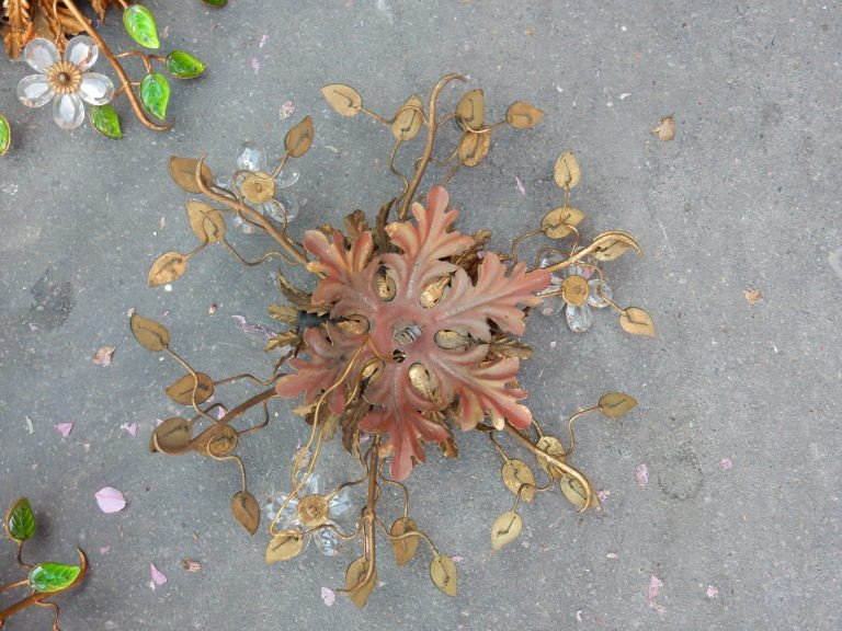 1970 'series Of 2 Wall Lights Decorated With Flowers And Leaves In Golden Metal And Green Glass-photo-1