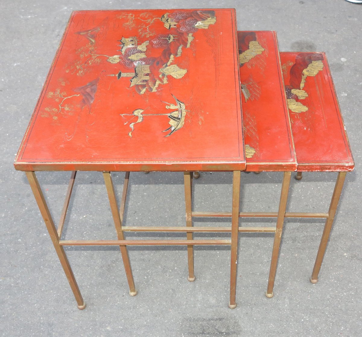1950/70 'series Of 3 Dlg Maison Ramsay Nesting Tables In Golden Iron Red Chinese Lacquer Trays