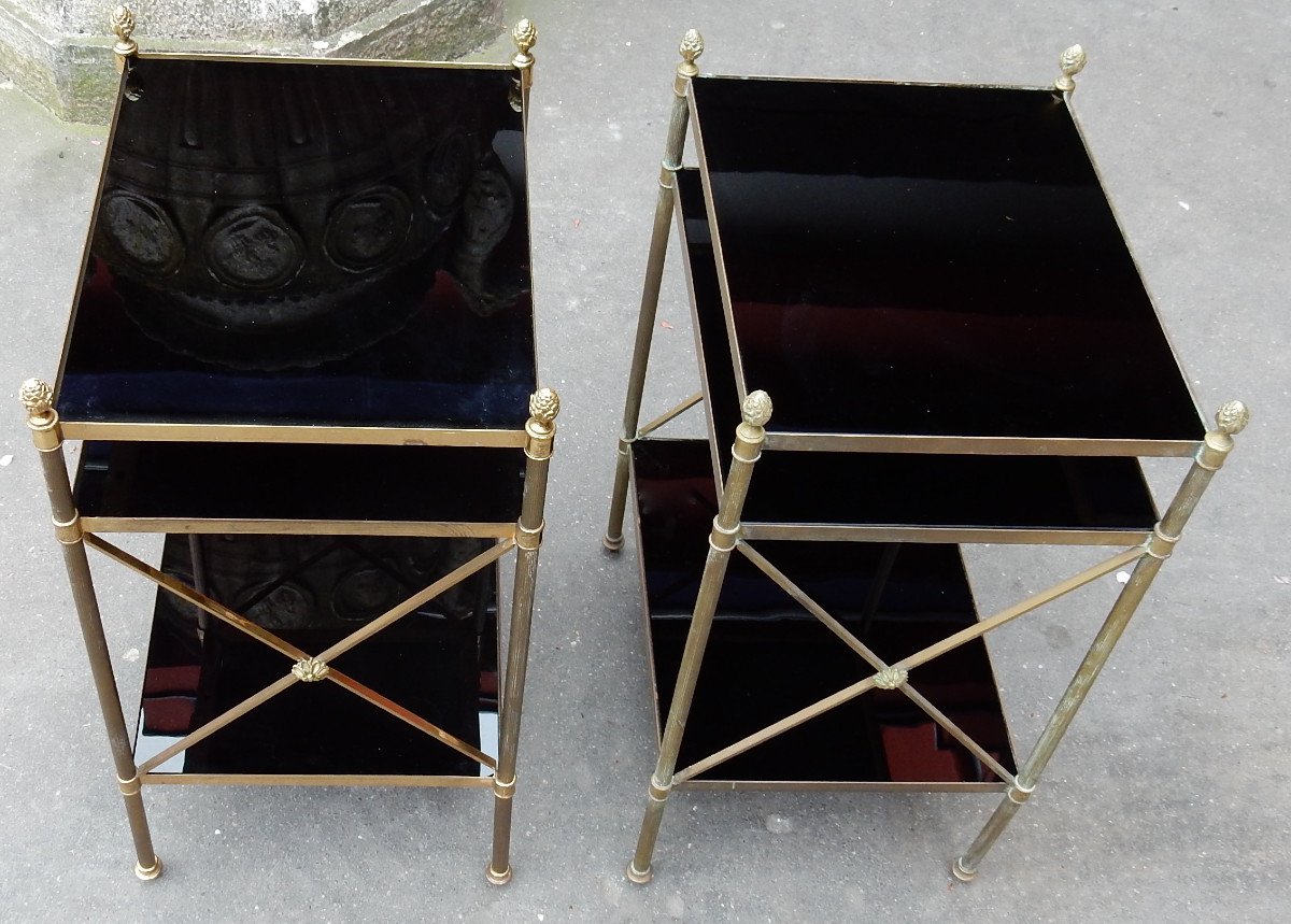 1950/70 ′ Pair Of Brass Shelves On 3 Levels Maison Baguès With Braces Opaline Trays